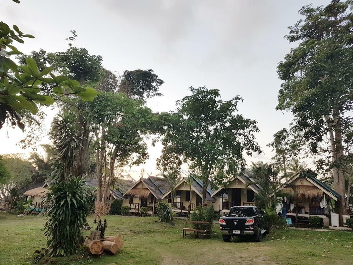 ฺbay Yard Hut Hotell Koh Chang Eksteriør bilde